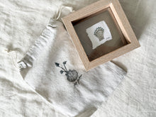 Load image into Gallery viewer, Cat Paw Shell
